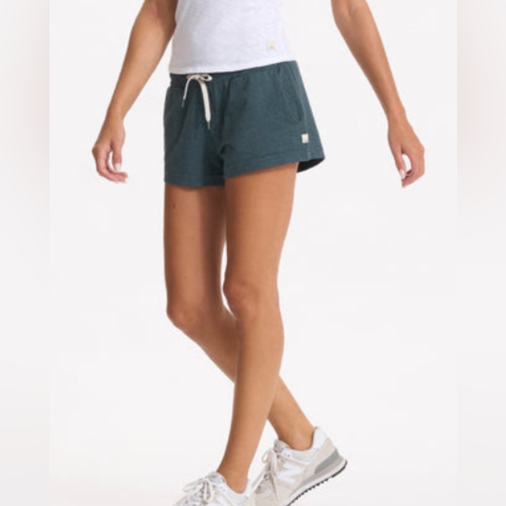 Vuori halo performance shorts